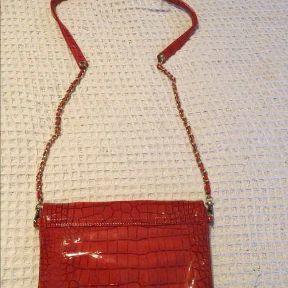 Red shoulder bag - Picture 2 of 4